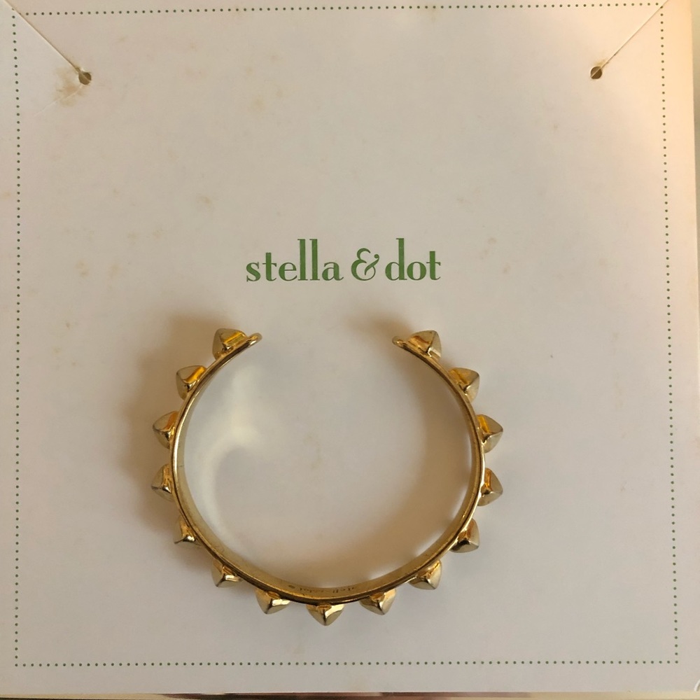 Stella & Dot pyramid cuff
